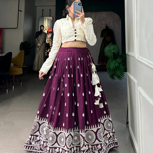 Lehenga choli ลำดับผ้าฝ้ายแท้ออกแบบล่าสุด - Product Image 1