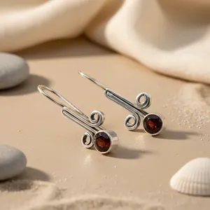 Pendientes Colgantes Vintage de Plata con Granate Engastado en Bisel, Joyería de Moda para Mujer, Regalo - Product Image 3