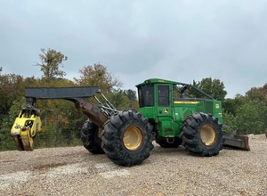 Skidder forestal 648L EcoForester a nivel nacional Entrega gratuita Precisión de deslizamiento superior e inigualable - Product Image 4