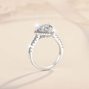 แหวนเงินแท้ S925 ดีไซน์ทรงรัศมีประดับเพชรโมอิสซาไนต์ 2 กะรัต ระดับความสะอาด VVS1 รูปหัวใจ สำหรับงานแต่งงาน งานหมั้น หรือวันครบรอบ ดีไซน์ทันสมัย - Product Image 3