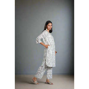 Autumn Leaves <b>Modest</b> Kurta <b>Set</b> - Product Image 1