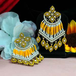 ต่างหูแฟชั่นแบบห้อยประดับมุกที่ดูซับซ้อนสง่างามแบบคลาสสิก - Product Image 2