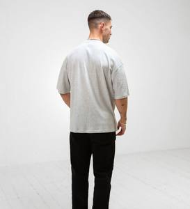 Confortable O-cou T-shirt Pour Hommes Manches Courtes Sport Wear Out Wear Fitness Wear Surdimensionné Hommes T-shirt T-shirt Uni - Product Image 3