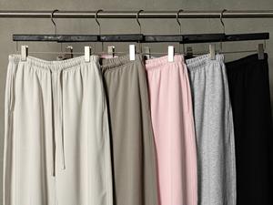 กางเกงสเวตแพนท์ทรงตรงสไตล์ไฮสตรีท พิมพ์โลโก้ได้ตามต้องการ ทรงหลวม สตรีทแวร์ กางเกงลำลองสำหรับผู้ชาย - Product Image 3