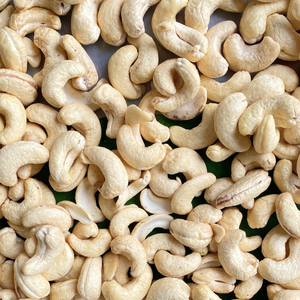 Offre Spéciale meilleur taux de noix de cajou crues W320 noix de cajou crues biologiques Santigo Viet Nam emballage de marque privée disponible - Product Image 1