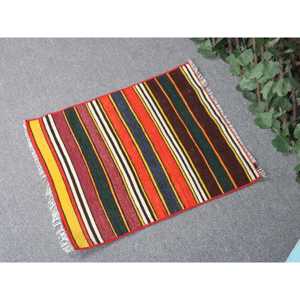 Tapis turc vintage, petit tapis de 1,7 x 2 pieds, tapis Kilim Ikat rouge - Product Image 2