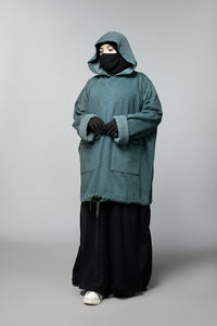 Mujeres musulmanas Fleece Abaya Invierno Ropa modesta Elegante Vestido de manga larga Hecho con tela cálida de primera calidad Precios al por mayor - Product Image 5