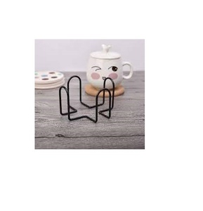 Sous-verre en métal de luxe avec support en bois sous-verre en métal au look attrayant pour décoration de table taille personnalisée - Product Image 4