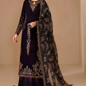 Robe de soirée pakistanaise en acrylique Anarkali en mousseline brodée, style Lehenga Choli, ornements élégants, infroissable, protection solaire - Product Image 1