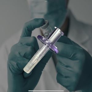 13B001 Chi Feng Ports d'injection transparents violets non ventilés 16 mm PIN Spike en polycarbonate Dispositif médical certifié ISO 13485 - Product Image 4