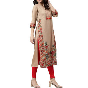 2024 OEM traditionnel femmes brodées Shalwar Kameez élégant Festival pakistanais Kurtis dernière collection pour la vente en gros - Product Image 2