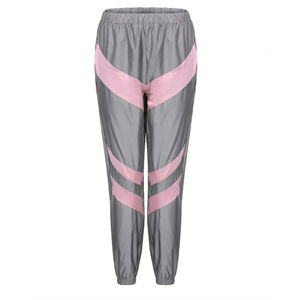 Ensemble coupe-vent décontracté pour femmes Ensemble coupe-vent durable en 2 pièces avec logo personnalisé Ensemble coupe-vent et imperméable par BRANDSOON INDS - Product Image 3