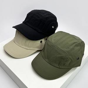 Sombreros de béisbol bordados Unisex de 5 paneles de alta calidad, tamaño ajustable, gorras de béisbol de mezclilla con borde curvo de dos tonos - Product Image 1