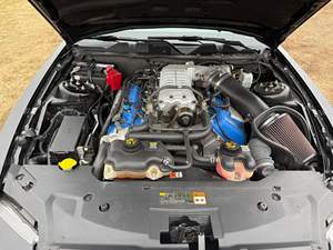 Ford Mustang Shelby GT500 Cabriolet d'occasion de 2012, 54 000 milles, boîte manuelle 6 vitesses, V8 suralimenté de 550 ch, peu modifiée - Product Image 6