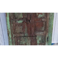 Fenêtre en bois antique Stores et volets de style ancien