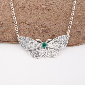 Pendentif en émeraude verte taille ronde sertie de pierres, avec connecteur aile de papillon et gravures d'étoiles, cadeau de Saint-Valentin pour elle aujourd'hui - Product Image 1