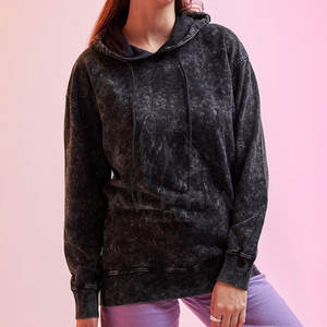 Sudadera con Capucha de Invierno para Mujer, Tejida con Lentejuelas, Color y Diseño Personalizados, Hecho en Pakistán - Product Image 6
