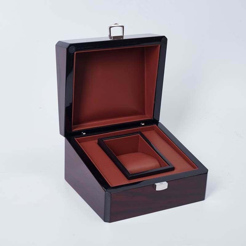 สีน้ำตาล