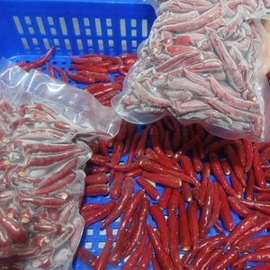 Chiles Rojos Largos Congelados IQF 100% Frescos de Vietnam, Sin Tallo, de Primera Calidad - Product Image 2