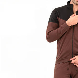 Nouvelle arrivage de survêtements pour hommes avec logo personnalisé Matériau durable de pointe pour l'extérieur en hiver Respirant et confortable - Product Image 3