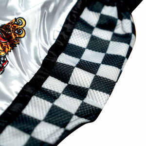 Shorts de boxe Muay Thai pour hommes, logo personnalisé OEM, shorts de combat confortables, vente en gros de shorts de Muay Thai confortables - Product Image 4