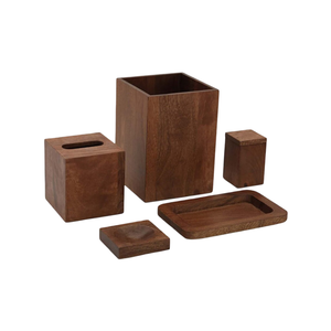 Ensemble de salle de bain écologique en bois naturel : distributeur de savon liquide, boîte à mouchoirs, poubelle, porte-savon, porte-brosse - Product Image 1