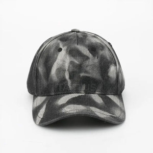 หมวกวิ่งผ้าฝ้าย 100% ระบายอากาศได้ดี สำหรับใช้งานกลางแจ้ง สั่งซื้อจำนวนมาก คุณภาพสูง ผลิตในปากีสถาน - Product Image 1