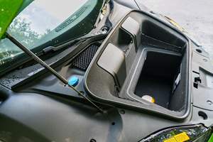 2023 R8 V10 Performance Coupe RWD, V10 de 602 hp, Verde Java, Propiedad de un Propietario del Sur - Product Image 5