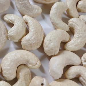 บริการ24/24ผลิตในเวียดนามเม็ดมะม่วงหิมพานต์ W210เม็ดมะม่วงหิมพานต์ WW210ถั่วแซนติโกและเมล็ด - Product Image 1