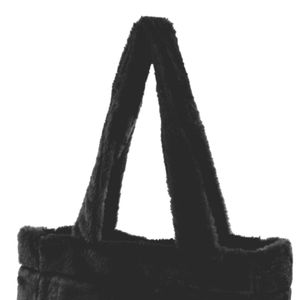 Delta confraternita greca DST borsa Tote in pelliccia nera con lettere ricamate bianche rosse borsa in peluche durevole regalo di vita greca - Product Image 5