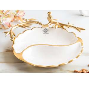 Plateau de service en laiton de style traditionnel indien avec motif d'oiseau pour la décoration de la maison et les cadeaux spéciaux - Product Image 1