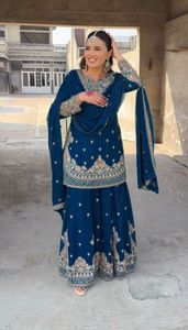 Elite Designer Fashion Chinon Silk Couture Set con intrincadas lentejuelas que fluyen Plazo y encaje detallado Dupatta - Product Image 6
