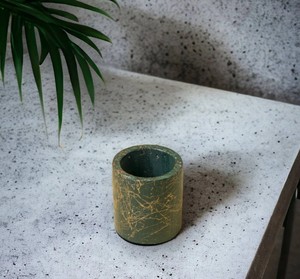 Ensemble de distributeur de savon liquide vert foncé, ensemble d'accessoires de salle de bain en béton vert émeraude ensemble de bain moderne et doré, idée cadeau maison unique - Product Image 4