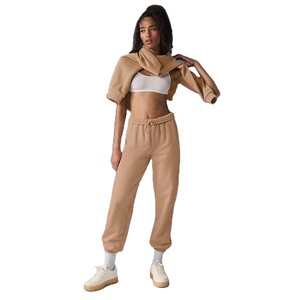 กางเกงวอร์มผู้หญิงพรีเมียมเนื้อผ้านุ่มสบาย ออกแบบมาเพื่อความสบายในชีวิตประจำวัน ทรงหลวมใส่สบายและดูมีสไตล์ เหมาะสำหรับการแต่งกายแนวสตรีท - Product Image 2