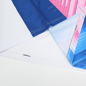 Ventes en gros de tenues de badminton et de tennis de haute qualité à impression numérique, unisexes, 100% polyester, séchage rapide, respirantes, col rond, manches courtes - Product Image 6