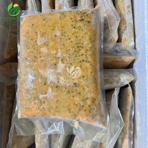 น้ำเสาวรสแช่แข็งแบบไม่มีเมล็ด ขายส่ง น้ำผลไม้สด แบบก้อน 100% ธรรมชาติ คุณภาพเยี่ยมจากเวียดนาม - Product Image 2