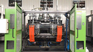 Máquina de Moldagem por Sopro para Produção de Galões Plásticos de 10 Litros, Pode Fazer Galões Plásticos de 5L - Product Image 2