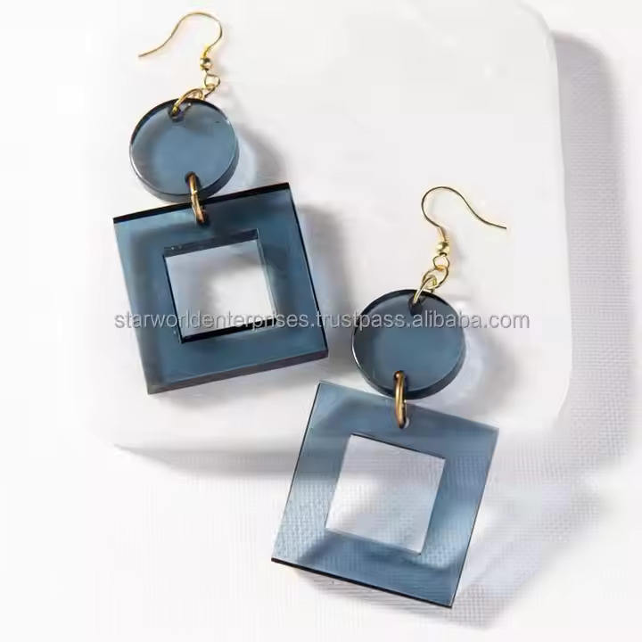 สีกรมท่า