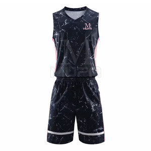 Uniformes de basket-ball unisexe à séchage rapide Nouveau style de shorts en polyester imprimés classiques Ensemble d'entraînement pour adultes avec logo personnalisé - Product Image 1