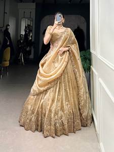 Lehenga de Diseño Bollywood para Bodas, Lehenga Tradicional Hermosa con Blusa Elegante, Dupatta, para Fiesta Pakistaní, Boda, Dama de Honor - Product Image 2