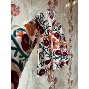 Vintage-Inspired Quilted Embroidered Leather <b>Jacket</b> for Ladies Floral Blazer Reversible <b>Suede</b> Short Length for Spring Autumn - Product Image 3