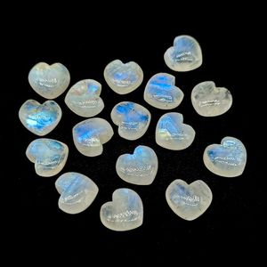 Piedra lunar con forma de corazón arcoíris blanco natural Piedra preciosa azul Piedras preciosas sueltas - Product Image 5