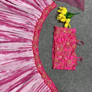 UUnique Dernière broderie Georgette et fil Lehenga Choli avec Readymade Beautiful Designer Blouse pour femmes et filles - Product Image 3