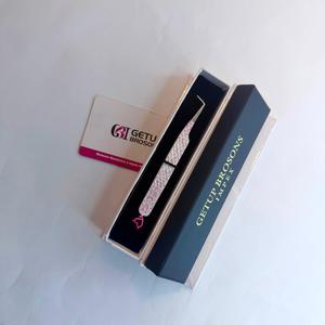 Pince à épiler pour extensions de cils, logo personnalisé OEM, 90 degrés, type L, anti-magnétique, durable, longueur 10 mm, finition pailletée rose - Product Image 2