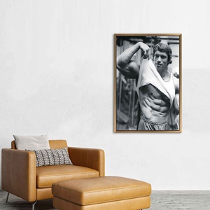 Lienzo Deportivo con Estampado de Arnold Schwarzenegger para la Sala de Estar - Arte Motivacional para Pared, con Marco Dorado - Product Image 1