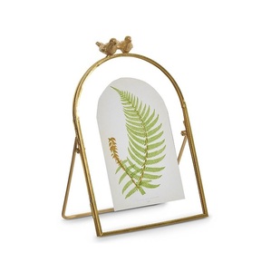 Cadre photo plaqué argent de style vintage fait à la main cadre photo orné sur pied cadre photo à base métallique - Product Image 4