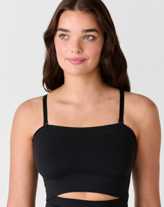 บราเล่นกีฬาโยคะแบบแอกทีฟพร้อมโลโก้ด้านหน้าลายพื้นไร้รอยต่อระบายอากาศได้ระดับกลางสำหรับยิมวิ่งออกกำลังกาย - Product Image 5