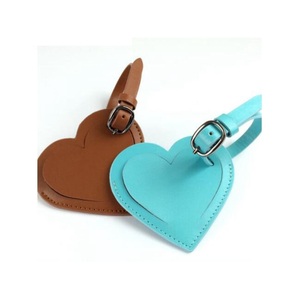 Etiqueta colgante de equipaje de cuero PU con forma de corazón, directa de fábrica, novedad - Product Image 3