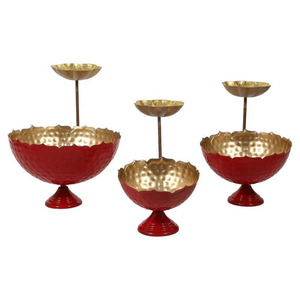 Urli martillado de artesanía brillante para elegancia festiva armonía dorada atractivo atemporal HECHO DE Metal duradero para ocasiones Diwali - Product Image 2