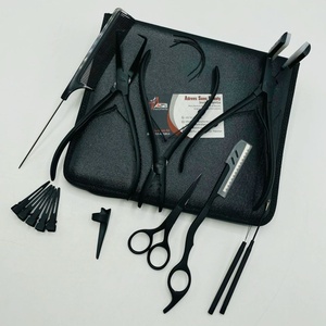 Kit de herramientas de alicates Micro-Link Premium con logotipo personalizado para extensiones de cabello con cinta, estuche negro con lazo para tirar del cabello - Product Image 1